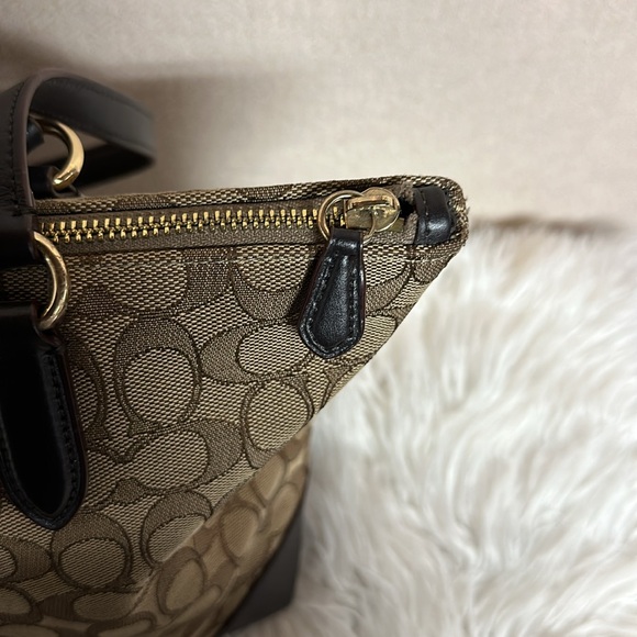 Coach F29958 Signature Jacquard Zip Tote Bag - Khaki/Brown - Picture 7 of 15